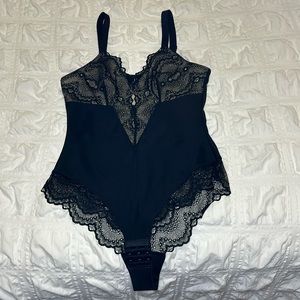 Shape-wear bodysuit. Size medium, never worn